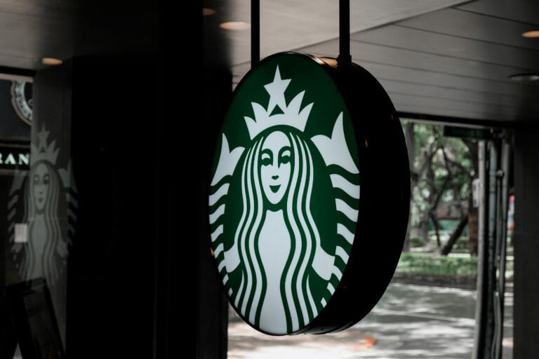 Starbucks Modifies Remote Work Policy